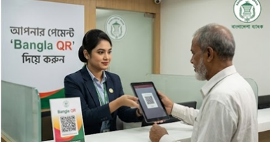 ক্যাশলেস লেনদেনে বড় জোর